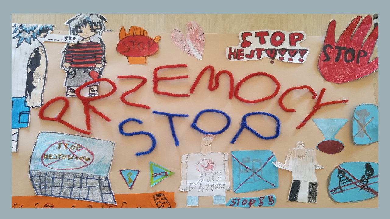 przemoc rówieśnicza - wystawa w czytelni