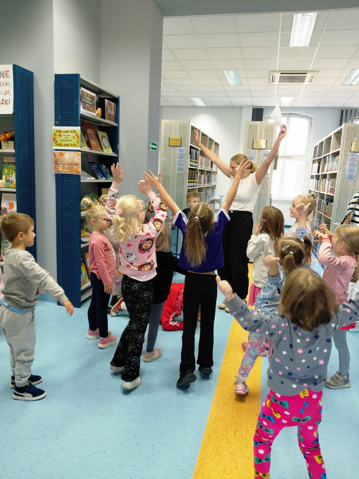 Dzieje się w Czytelni - Dzień Głośnego Czytania