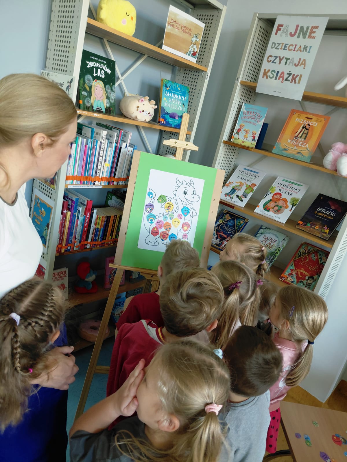 Dzieje się w Czytelni - Dzień Głośnego Czytania